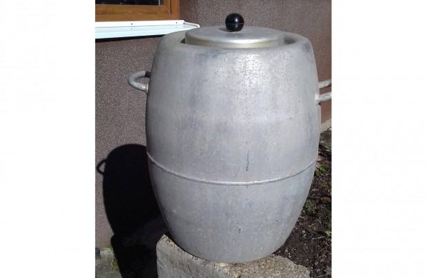 Alum�nium k�poszta savany�t� ed�ny