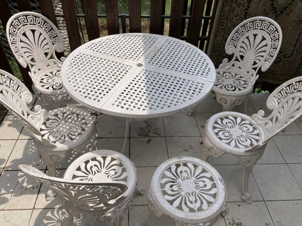 Alumínium kerti garnitúra 5 székkel és egy támla nélküli székkel