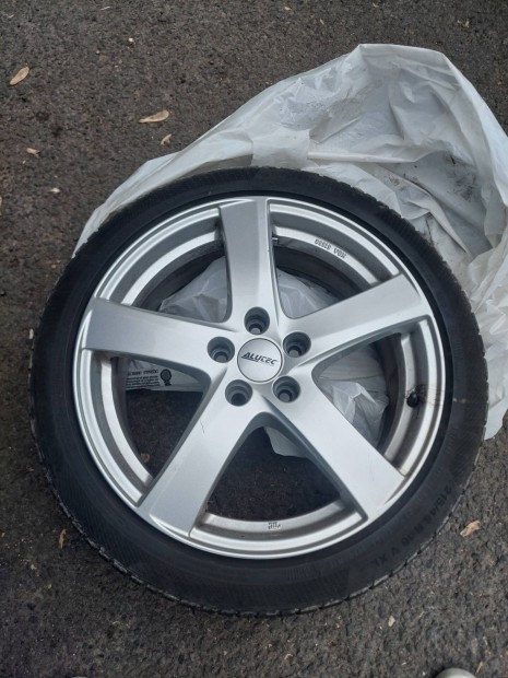 Alutec 5x114.3 18 alufelni Mazda 215/45 R18 téli gumival