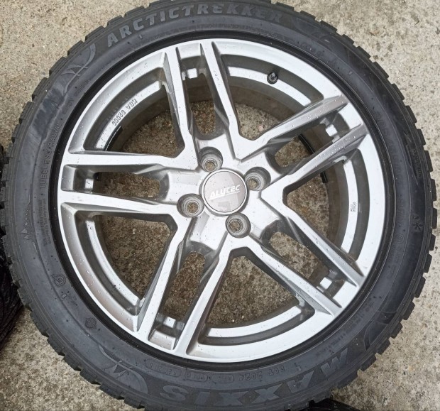 Alutec Kia Stonic 4x100 alufelni felni 205 55 17 tligumival