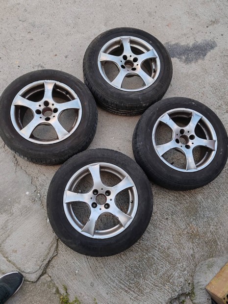 Alutec német alufelni 15" 4x98 / 4x100 újszerű gumikkal