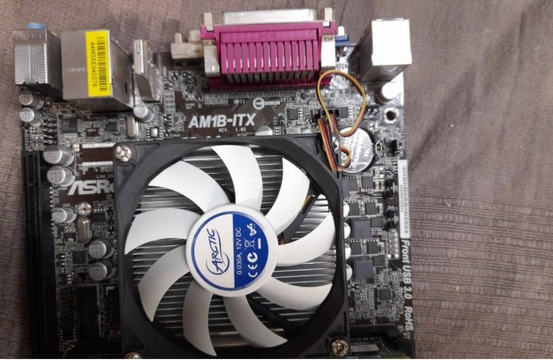 Am1 alaplap Athlon 5350 proci 4Gb RAM