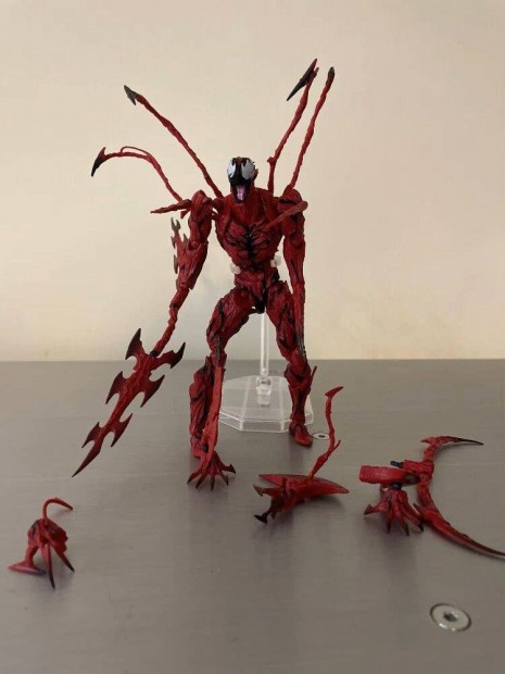 Amazing Yamaguchi Carnage figura cserlhet fejek s karok