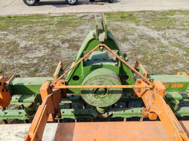 Amazom forgóborona magágy előkészítő 2.5m John deere