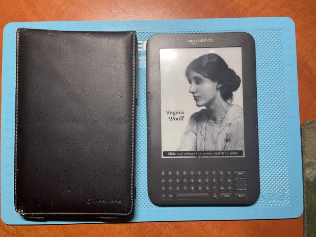 Amazon Kindle 3 QWERTY-D00701- Ebook Olvas + Tlt + OK - Uj Kijelz