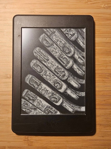 Amazon Kindle Paperwhite 3. genercis e-book / knyvolvas (DP75SDI)