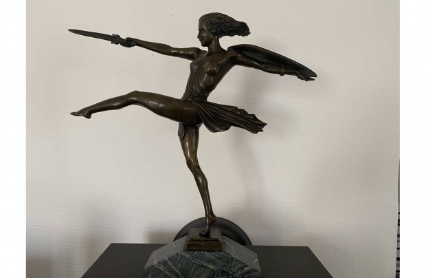 Amazon szignlt bronz art deco szobor