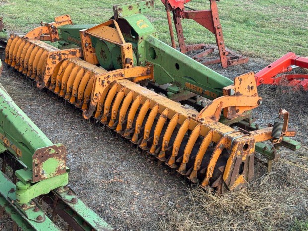 Amazone 4m-es szinuszborona, lengőborona, rezgőborona, magágykészítő