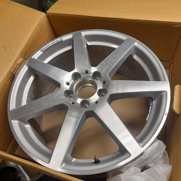 Amg alufelni 1db w204