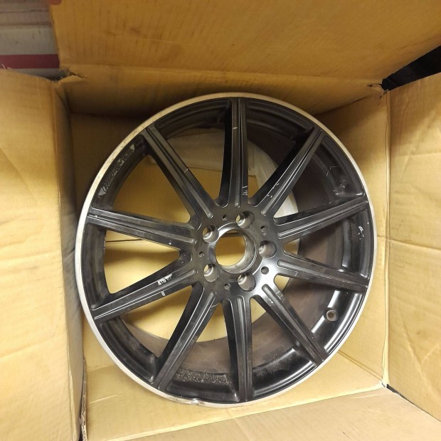 Amg alufelni 1db w212