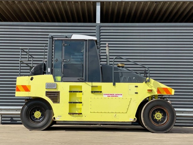 Ammann AP 240 / 5256 üzemóra / Lízing 20%-tól