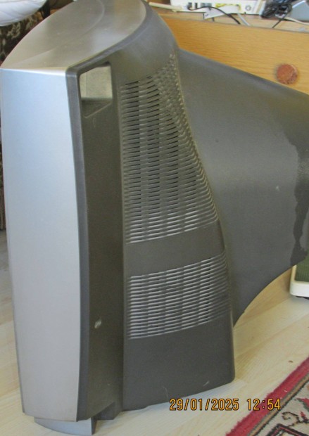 Analóg Samsung típusú, 69 cm képátmérőjű TV