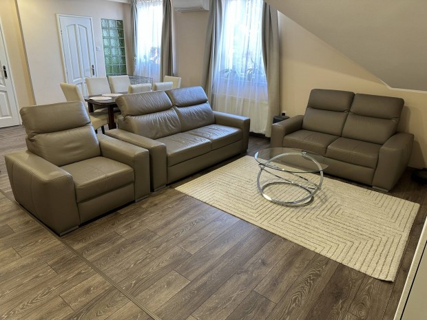 Andante Osho Nubia b�r 3+2+1 �l�garnit�ra kih�zhat� vend�gaggyal