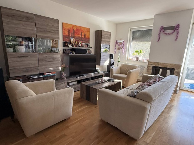 Andante kanap�, 2 db fotellel