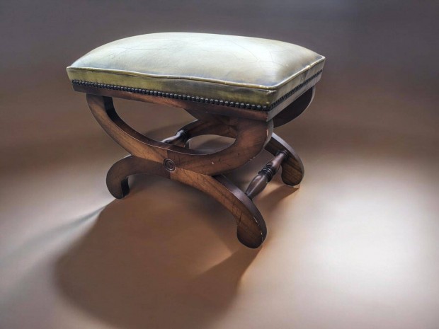 Angol(Regency)st�lus� b�r l�btart�,s�mli,zs�moly