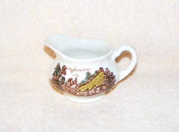 Angol Royal tudor ware porceln tejkint