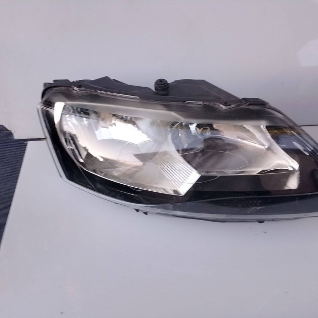 Angol! Skoda Rapid jobb első lámpa Jobbkormányos! 90019588 5JB941016