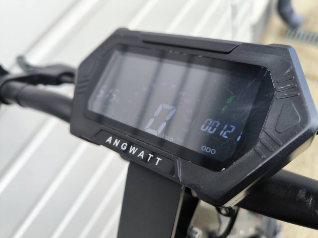 Angwatt CS1 roller, 50km/h