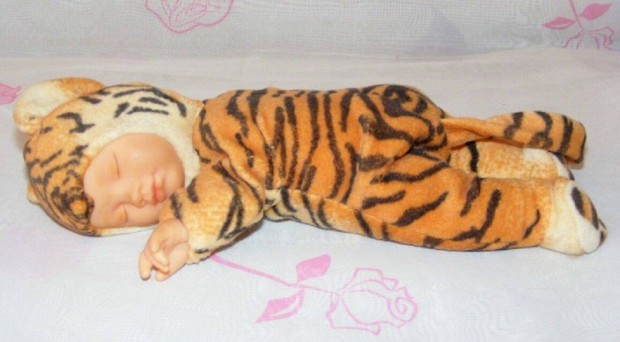 Anne Geddes tigris baba