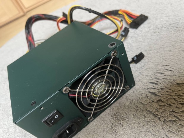 Antec Earthwatts 380W Continuous Power Tápegység
