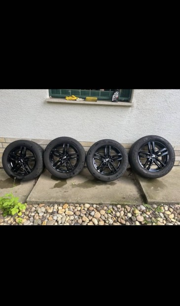 Anteres6,5x16,  5x114,3. 44 Schwarz 67,5 knnyfmfelni