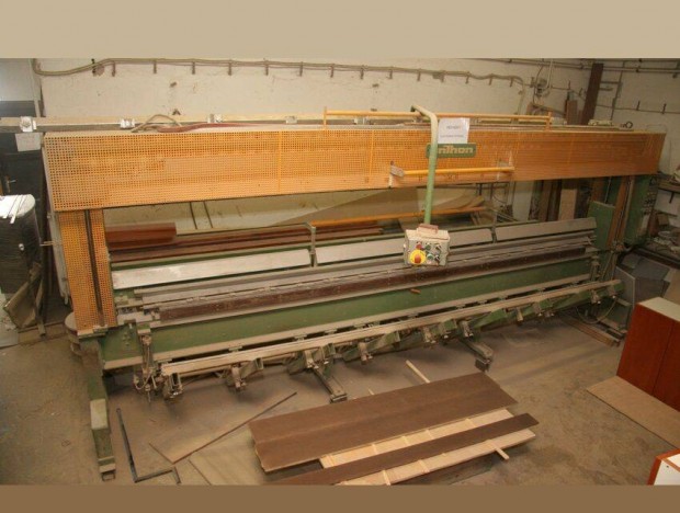 Anthon VB42 postforming pr�s