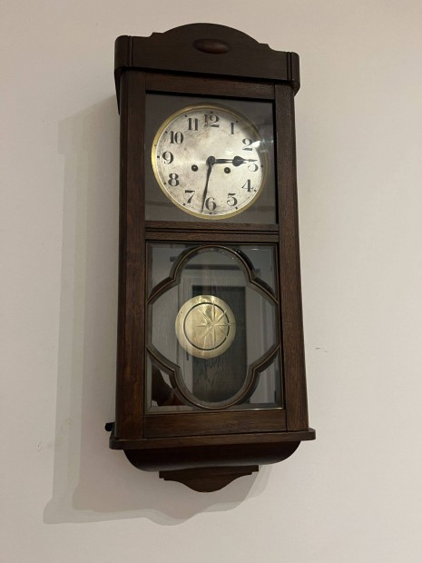 Antik Gustav Becker falira a 30-as vekbl