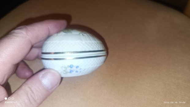 Antik Hollóházi porcelán húsvéti ékszerdoboz tojás. Számozott. ritka