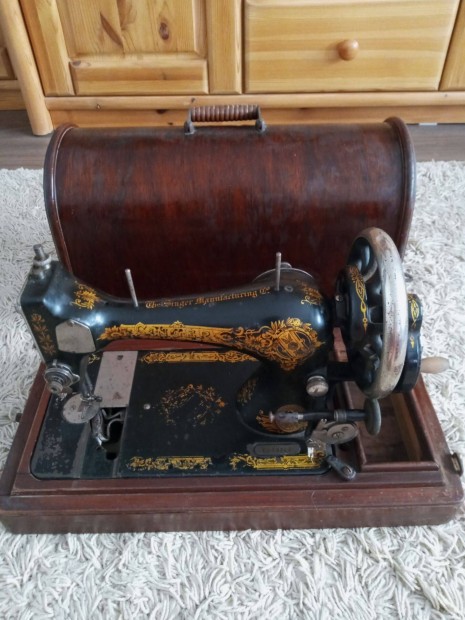 Antik Singer varrógép