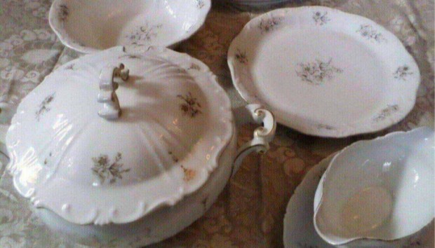Antik Zsolnay porcelán étkészlet 100 éves