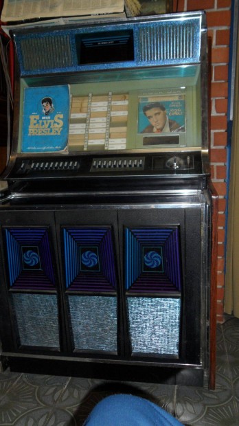 Antik (retr�) Wurlitzer zen�l�g�p,1971 Fonika original �llapotban