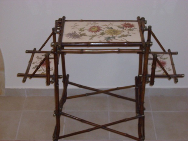 Antik bambusz zsrasztal 1920
