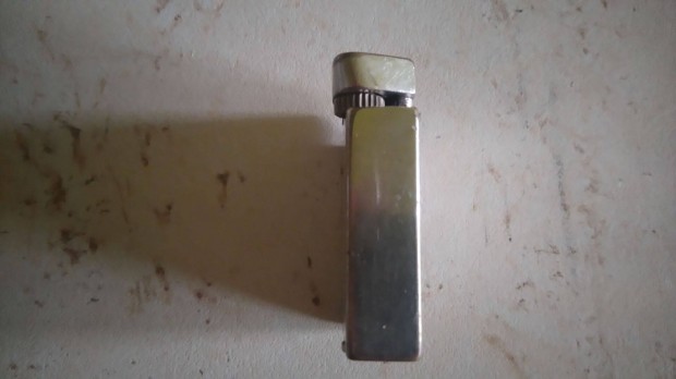 Antik benzines öngyújtó