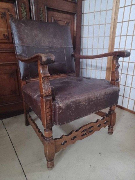 Antik br fotel faragott karfs