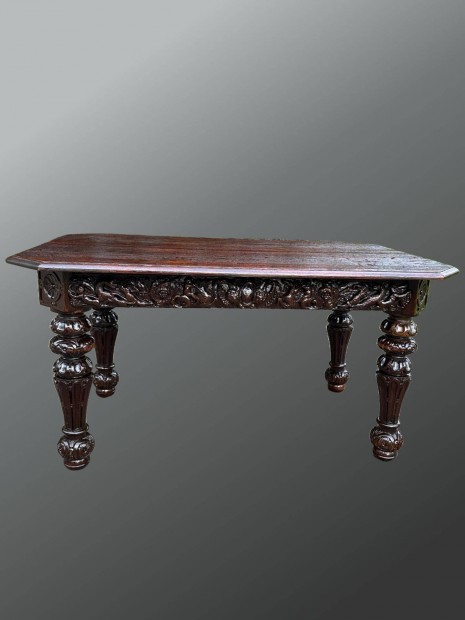 Antik btor - Renesznsz stlus r vagy tkez asztal