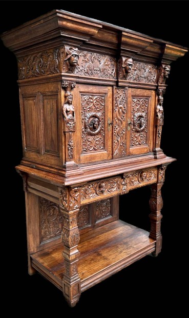 Antik btor - Renesznsz stlus kabinet szekrny