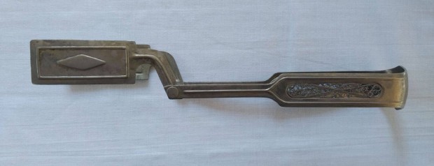 Antik cukr�szati eszk�z 20260318