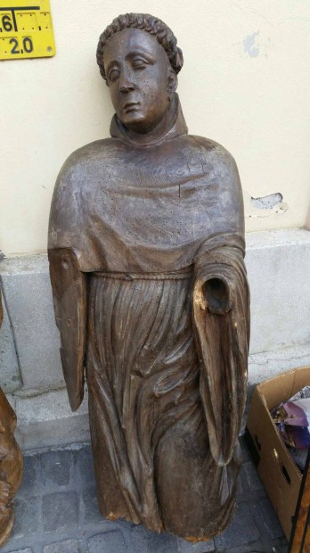Antik faragott szerzetes Elad