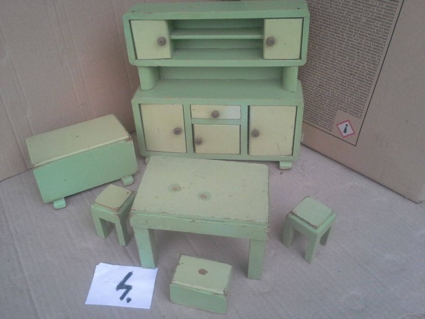 Antik gyerek játék fajáték régi fabútor babaszoba bababútor bútor elad