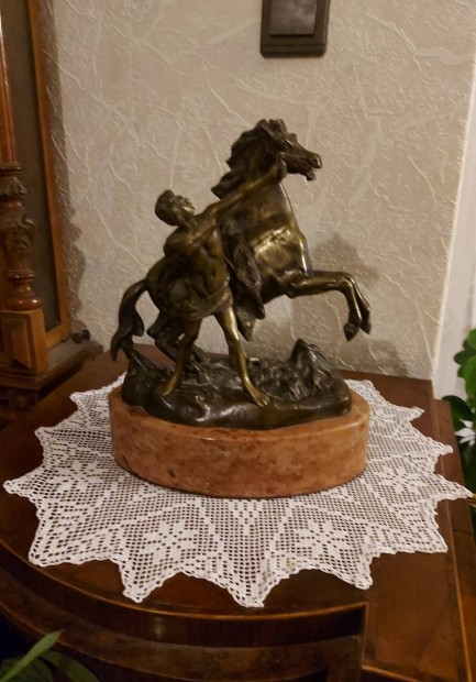 Antik gynyr szigns bronz lovas szobor!