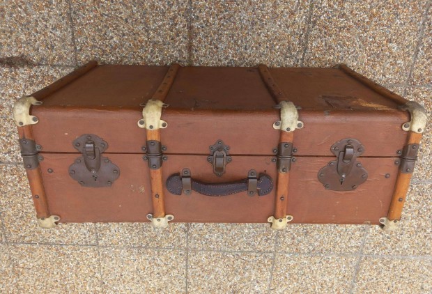 Antik ktemberes hatalmas utazkoffer 9055,534 cm 1910-20 krli