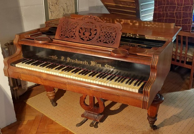 Antik kis bcsi zongora (1905)