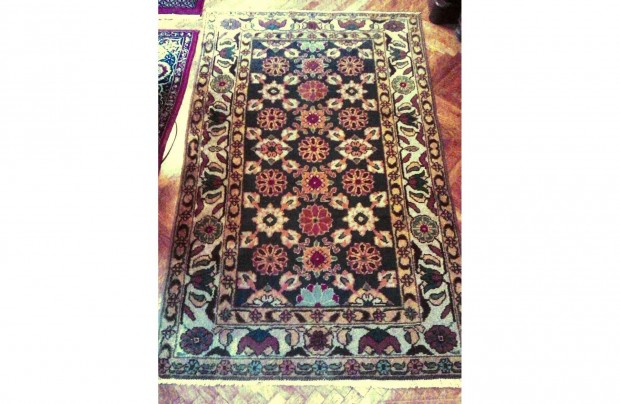 Antik magyar perzsasz�nyeg elad�
