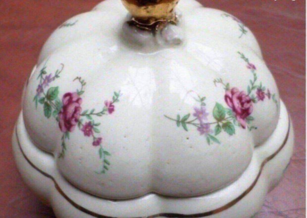 Antik porcelán bonbonier