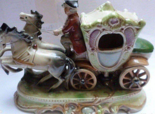 Antik porcelán lovas szobor nagy méret
