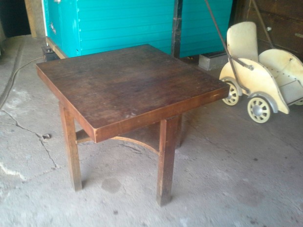 Antik rgi ritka kisasztal kis asztal dohnyzasztal 70 cm. Postzom