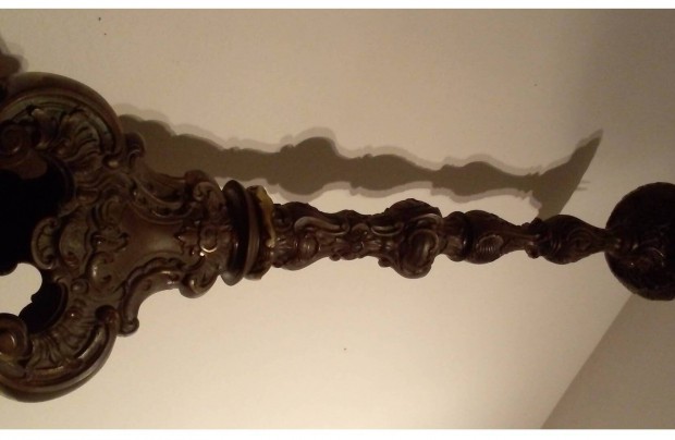 Antik rgi ritkasg 1700-vek ftemplomi elegns bronz gyertyatart