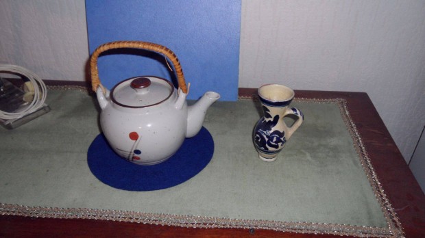 Antik tea kint trol kancs festett majolika, ndazott fogantyval