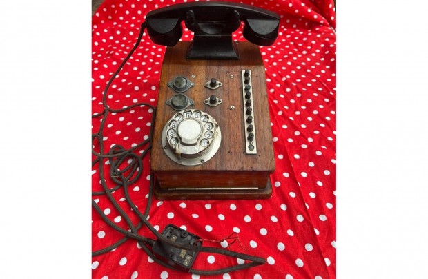 Antik telefon