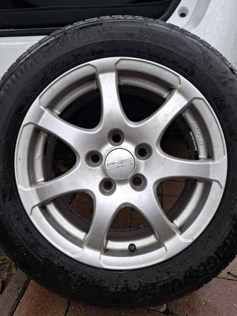 Anzio Alufelni 5x114.3 7x16 Bridgestone gumival